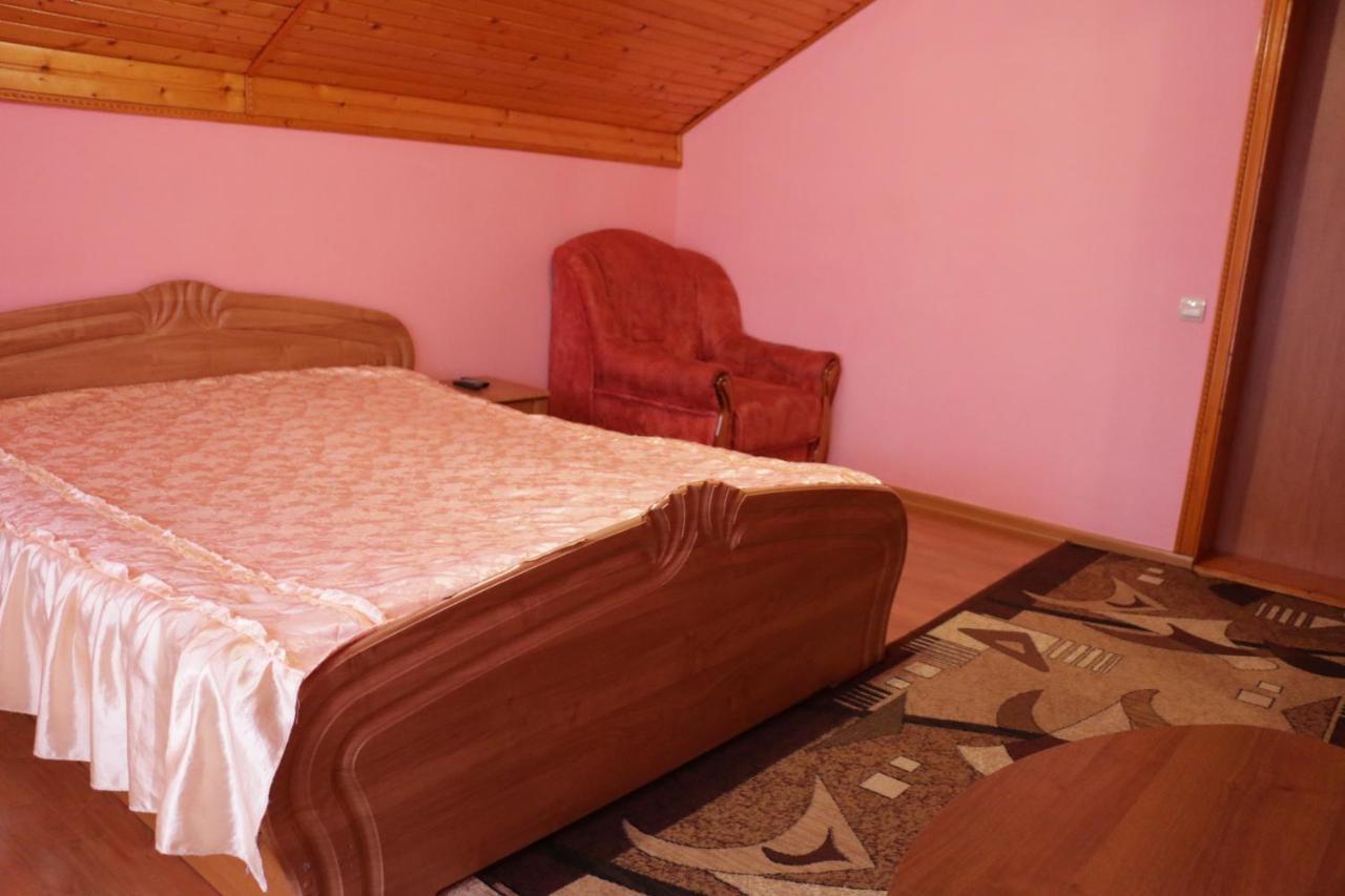 Hotel Karpatskyi Maetok à Slavsko Extérieur photo