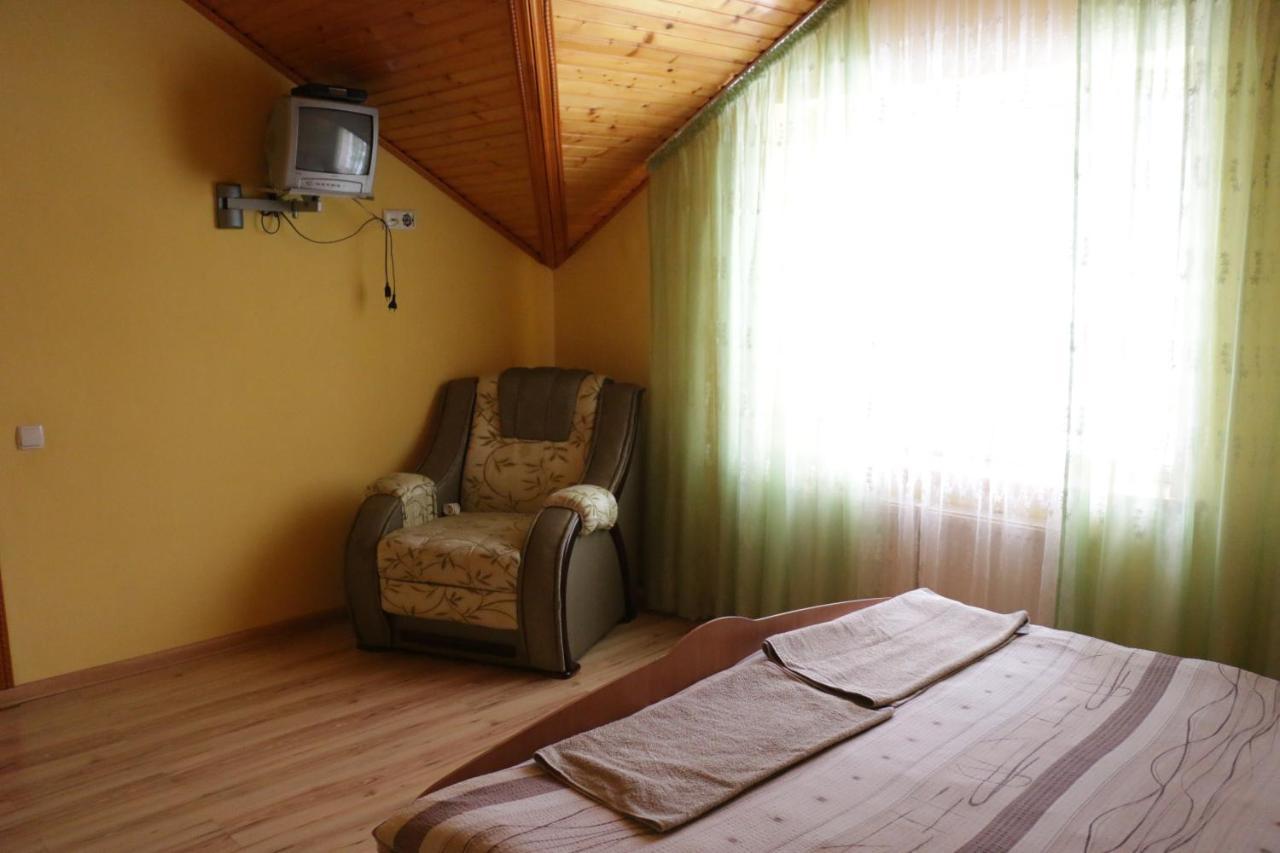 Hotel Karpatskyi Maetok à Slavsko Extérieur photo