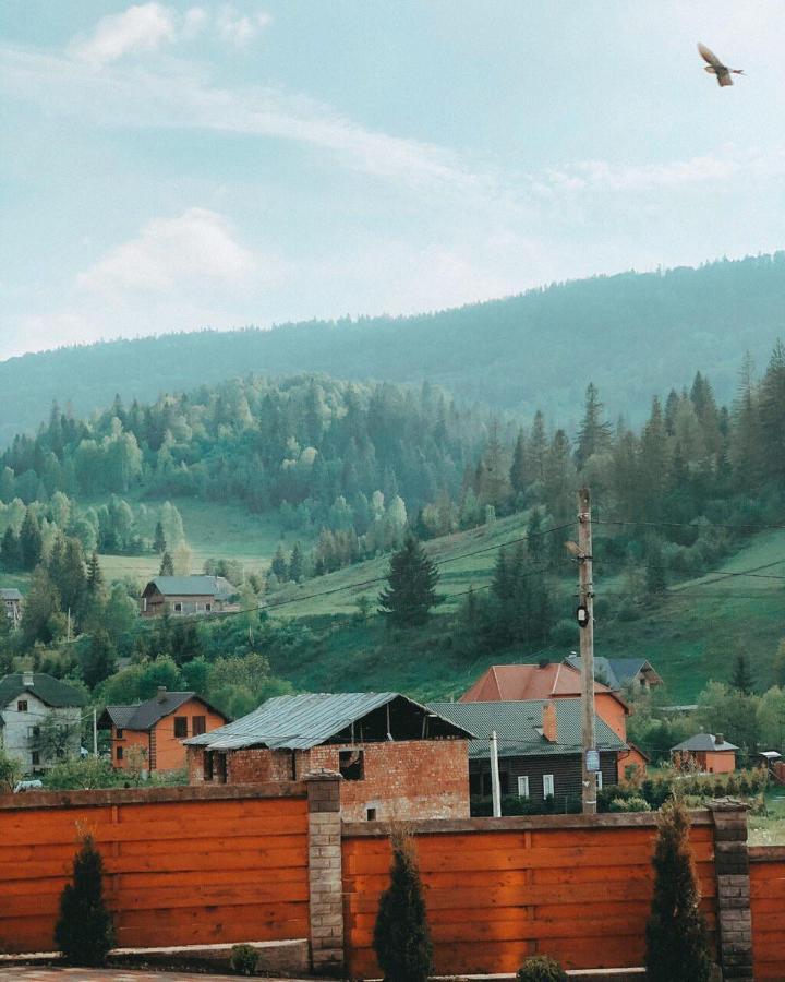 Hotel Karpatskyi Maetok à Slavsko Extérieur photo
